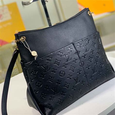 Buy LV MAIDA HOBO M45522 BLACK/WHITE @ 9.00